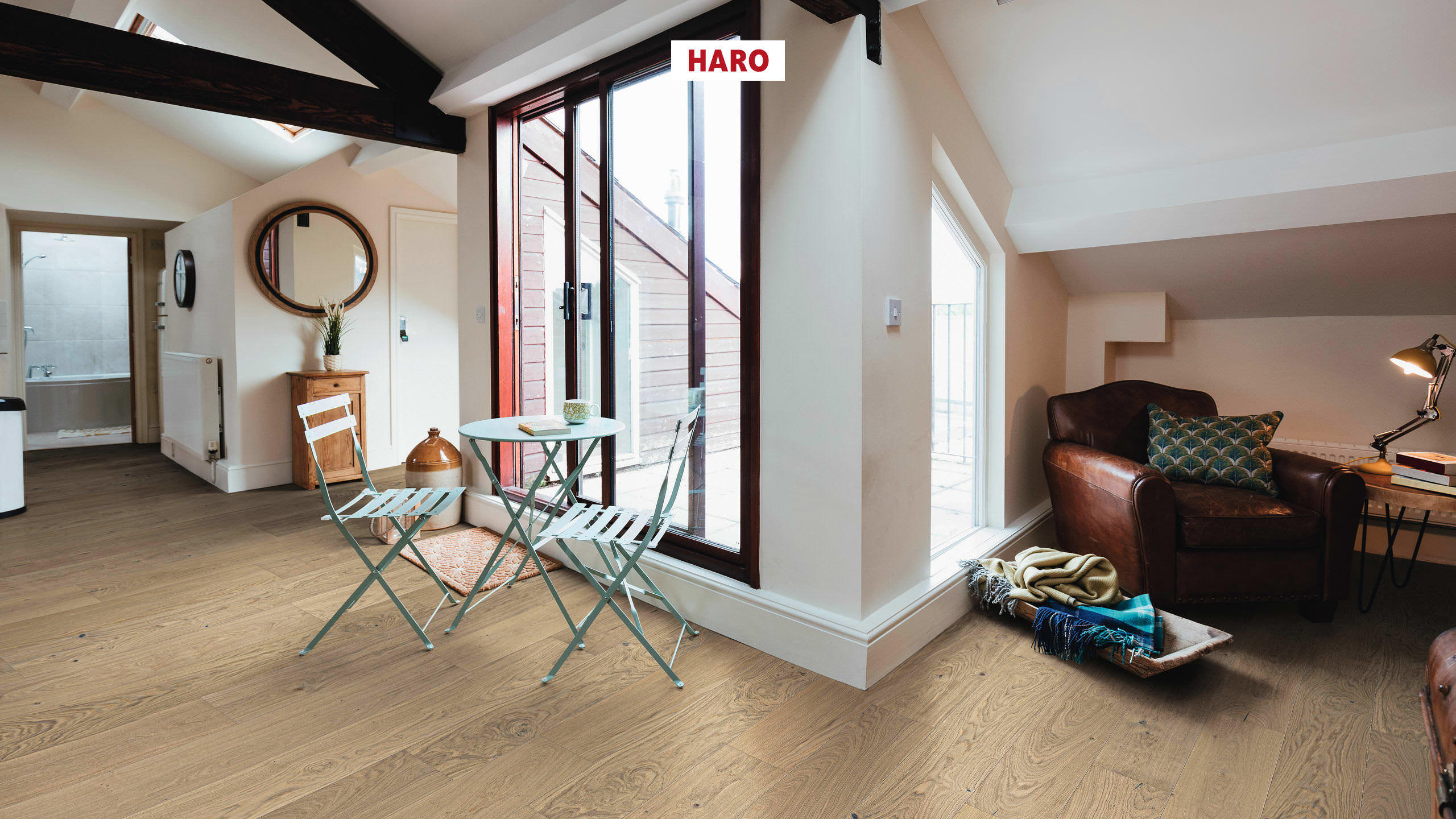 HARO PARKETT 4000 Landhausdiele Plaza 240 4V Eiche lichtweiß Sauvage strukturiert naturaLin plus Top Connect