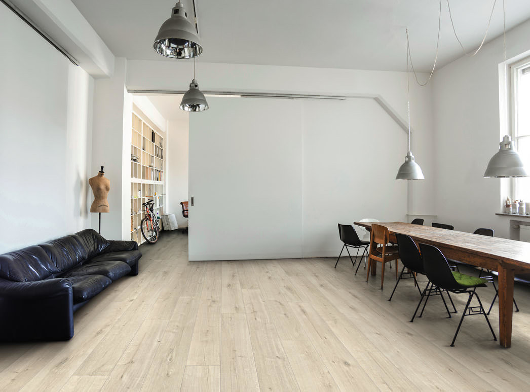 Product image 1 Plank 1-Strip 4V Oak Savona White* soft matt