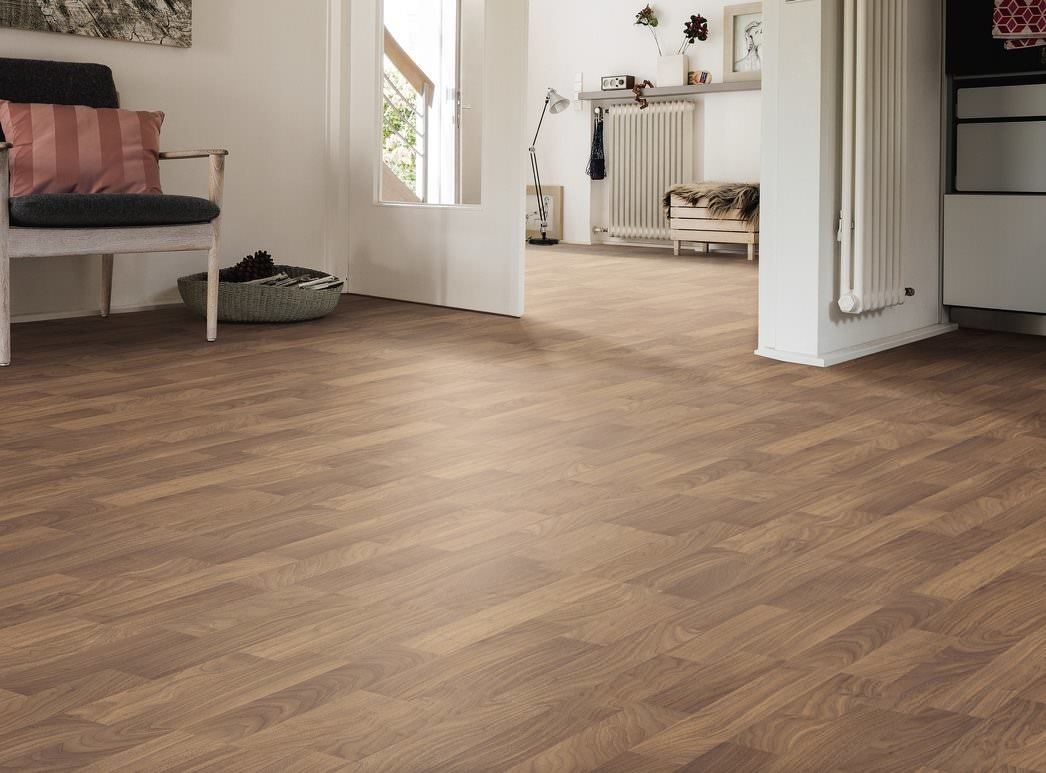 HARO Laminate Floor Special Edition NKL31 3-Strip Walnut Ambiente* pores Lock Connect plus