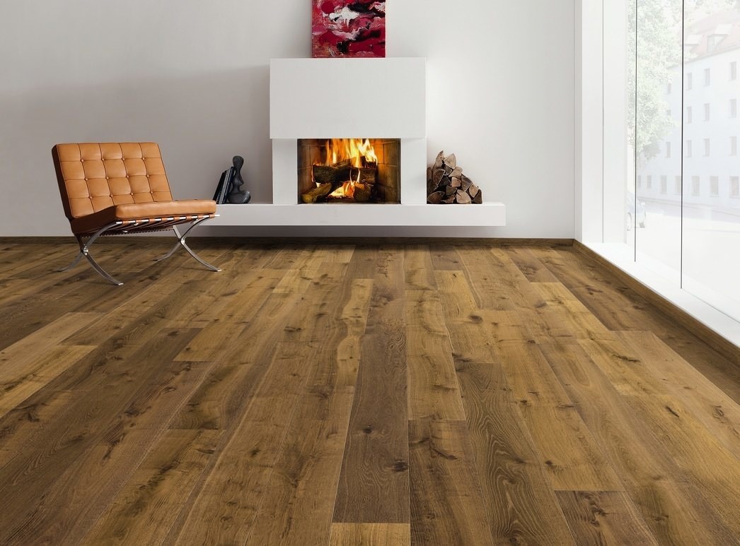 Product image 2 Plank 1-Strip 180 4V Fumed Oak Sauvage brushed