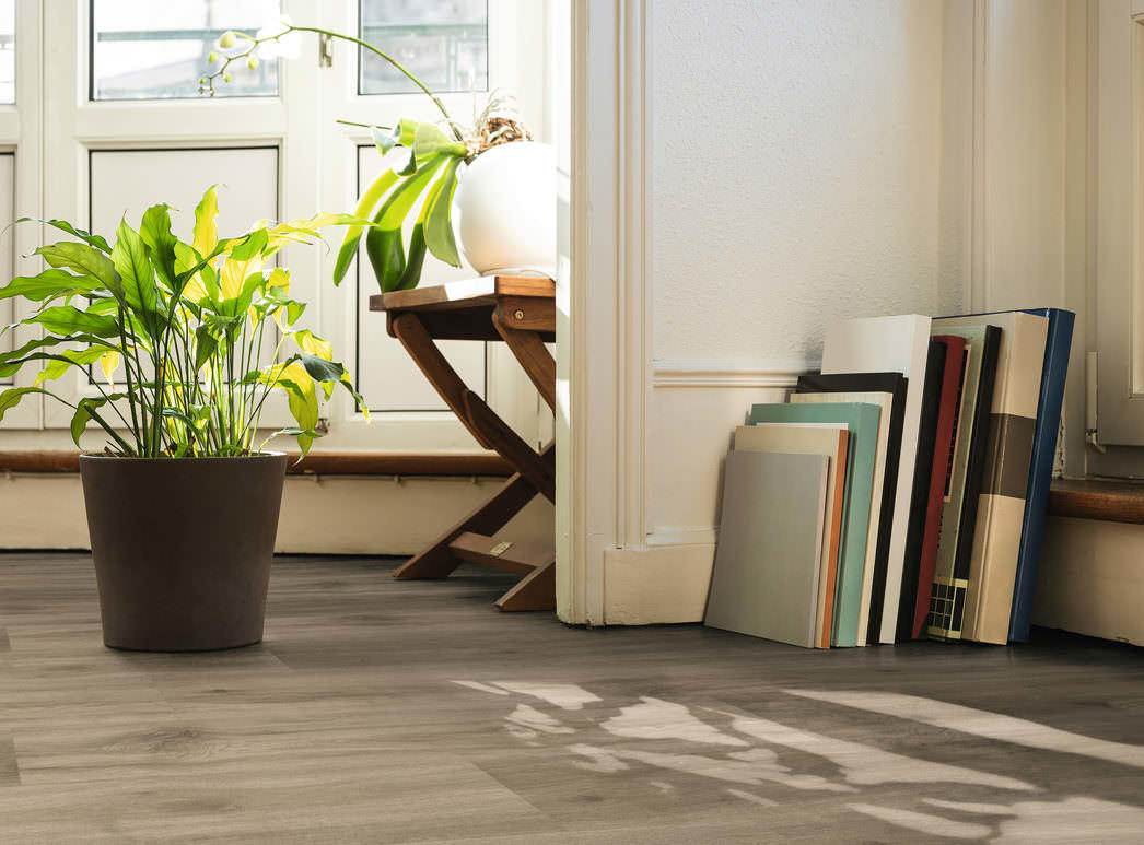 Product image 2 Plank 1-Strip 4VM Oak Provence Creme* authentic