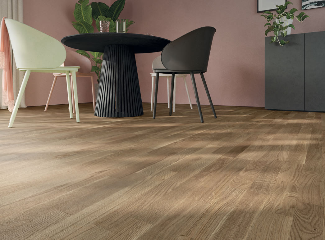 Image from Longstrip Oak Lively brushed