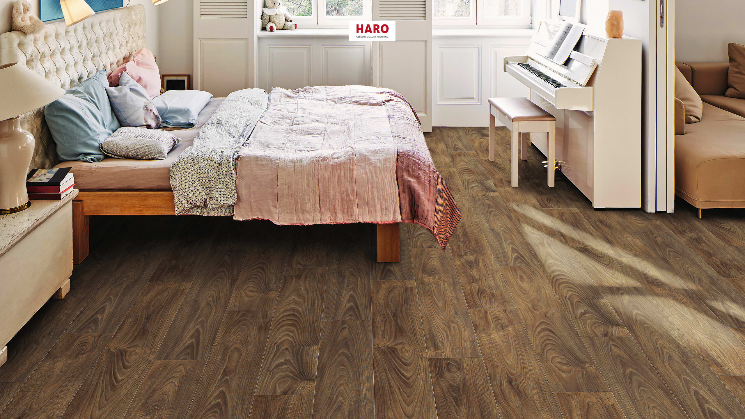 HARO Laminate Floor TRITTY 200 Aqua Plank 1-Strip 4V Walnut Vario* authentic soft Silent Pro Top Connect