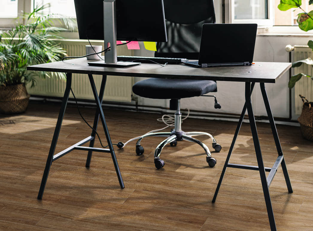 HARO Suelo laminado TRITTY 200 Aqua Gran Via 4V Roble Eleganza ahumado* authentic Silent Pro Top Connect