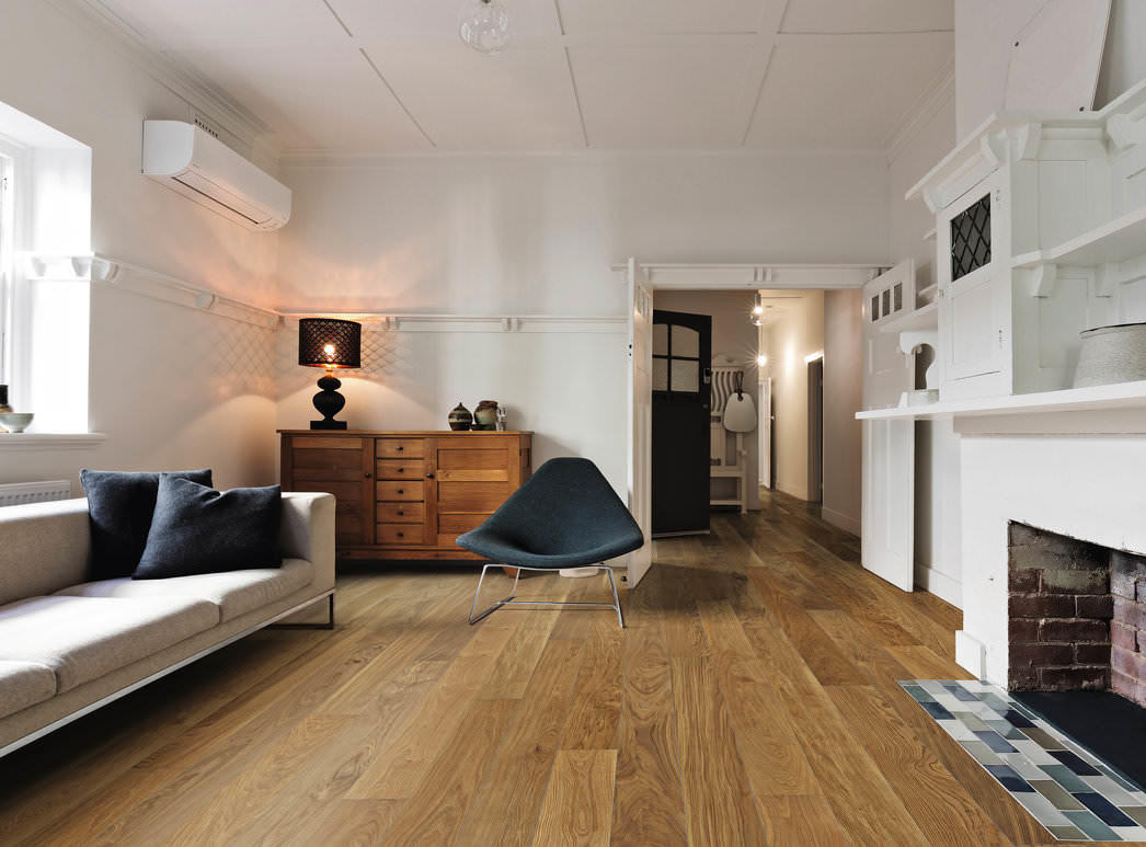 HARO PARQUET 4000 Planche large à l'ancienne 180 4V Chêne Variant brossé naturaLin plus Top Connect