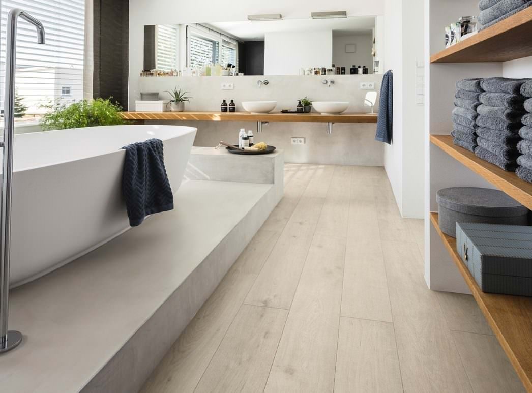HARO Pavimento in laminato TRITTY 200 Aqua Gran Via 4B Rovere Sicilia bianco* authentic opaco Silent Pro Top Connect