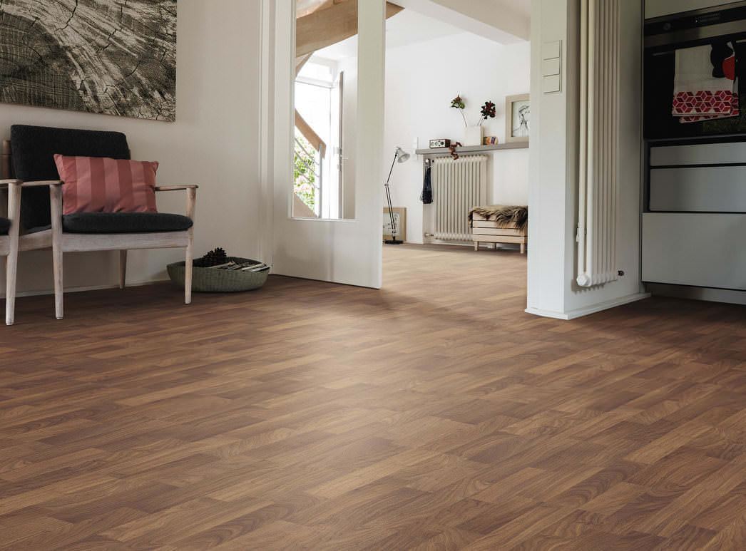 HARO Pavimento in laminato edizione speciale NKL31 3-strip Noce* spazzolato opaco Top Connect