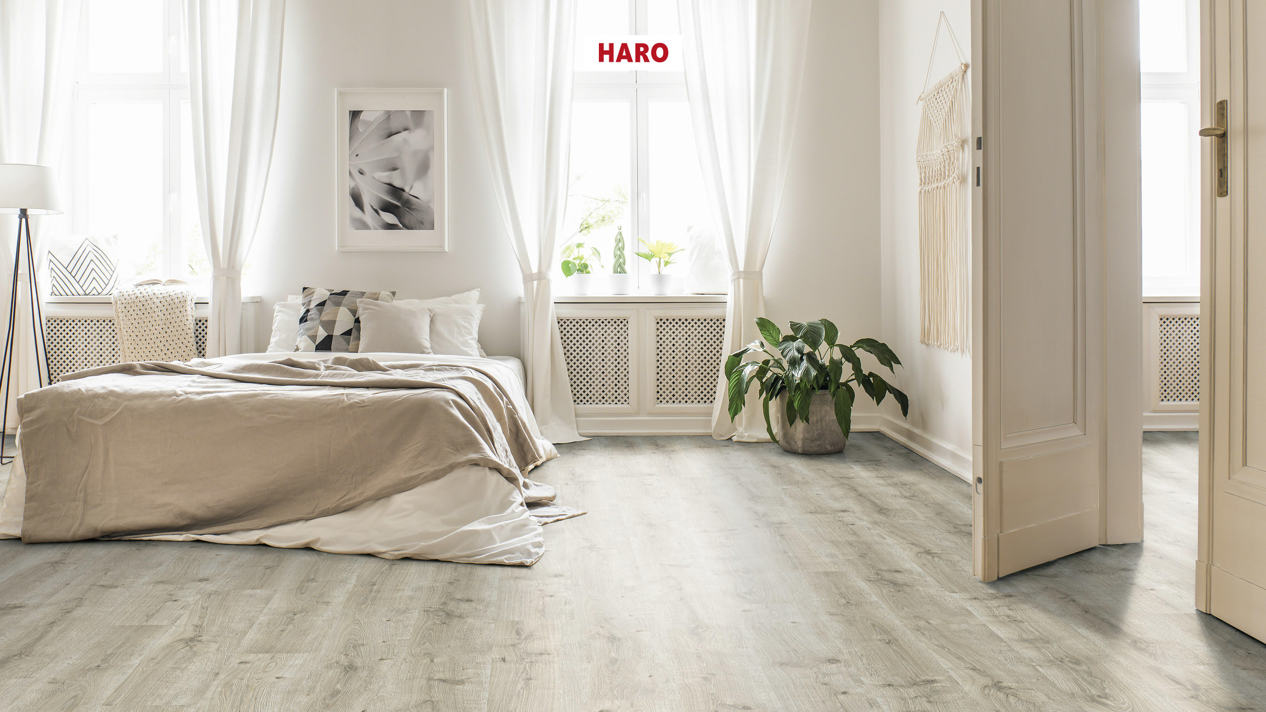 HARO Pavimento in laminato edizione speciale NKL32 Plancia 4B Rovere Breda bianco* spazzolato Silent Pro Top Connect